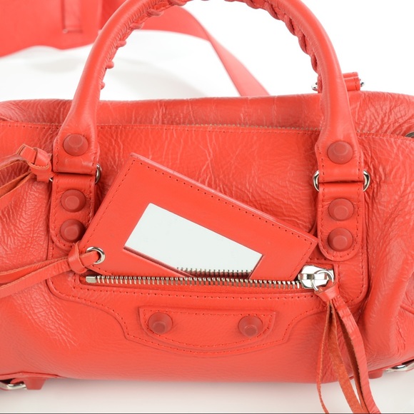 Chevre Rubber Mini Twiggy Poppy - Picture 4 of 5